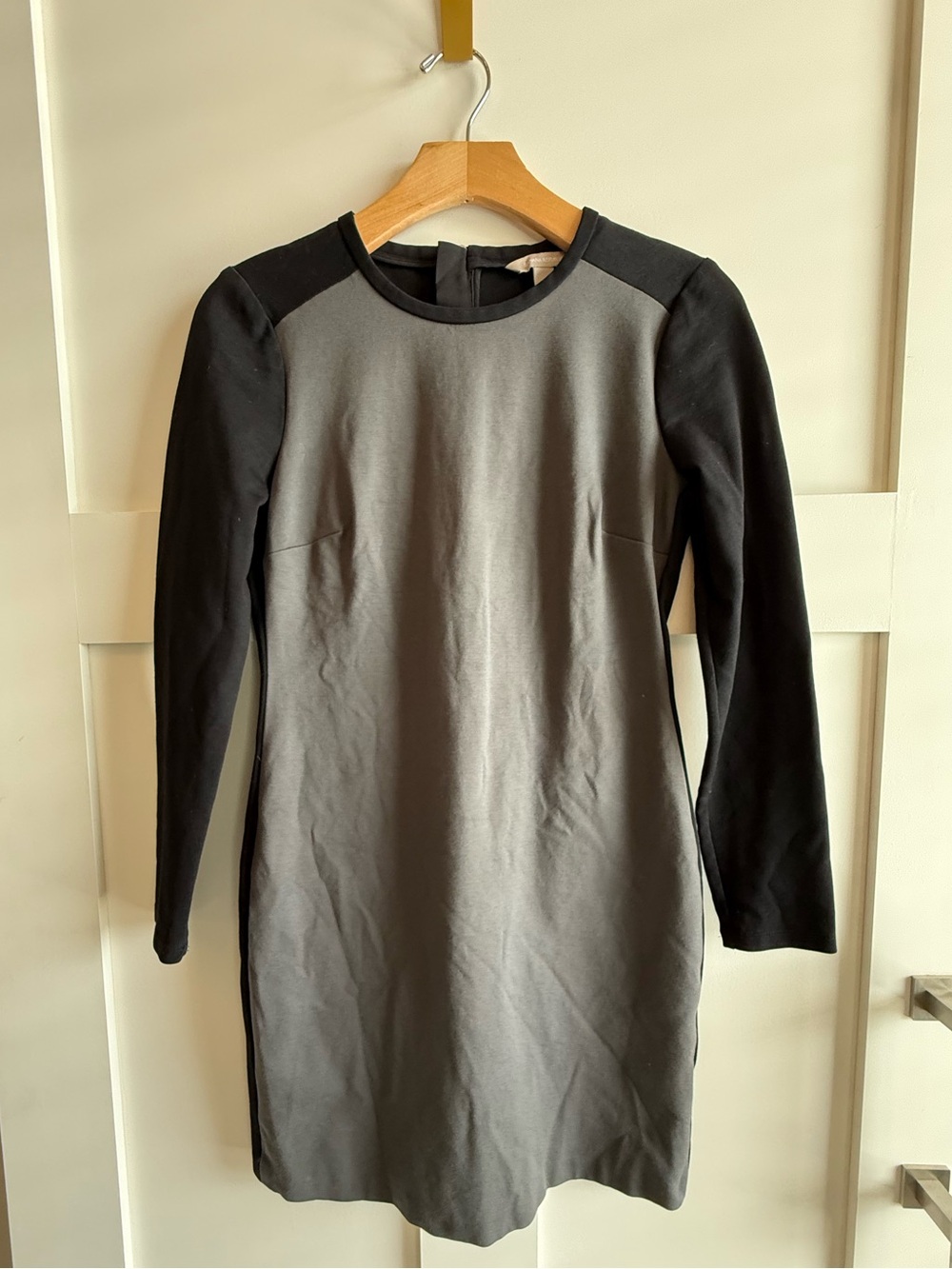 Banana Republic Black and Gray Long Sleeve Sheath Dress